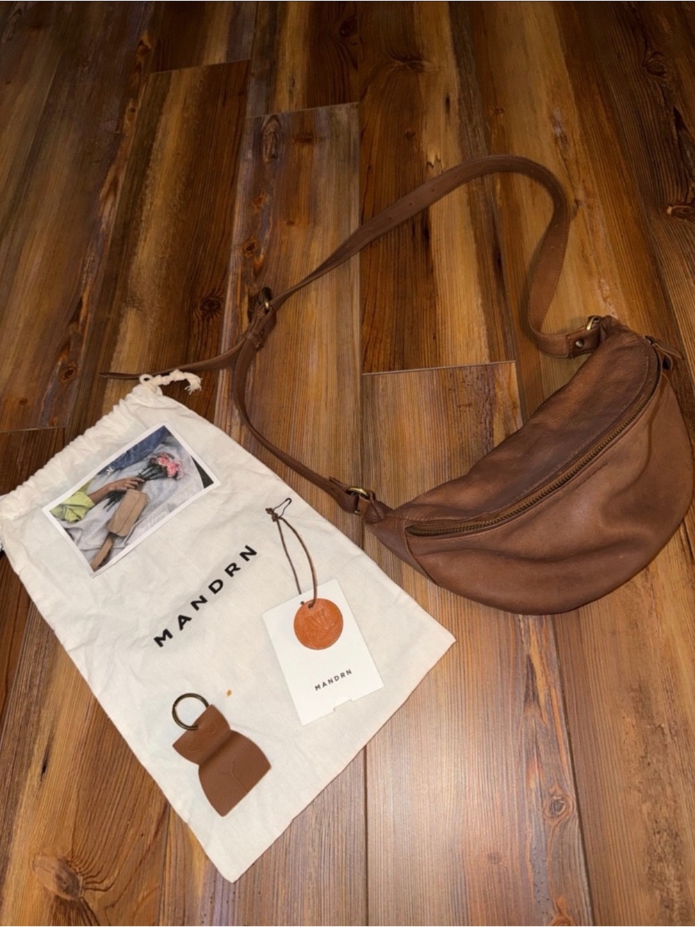 MANDRN Atlas Leather Crossbody